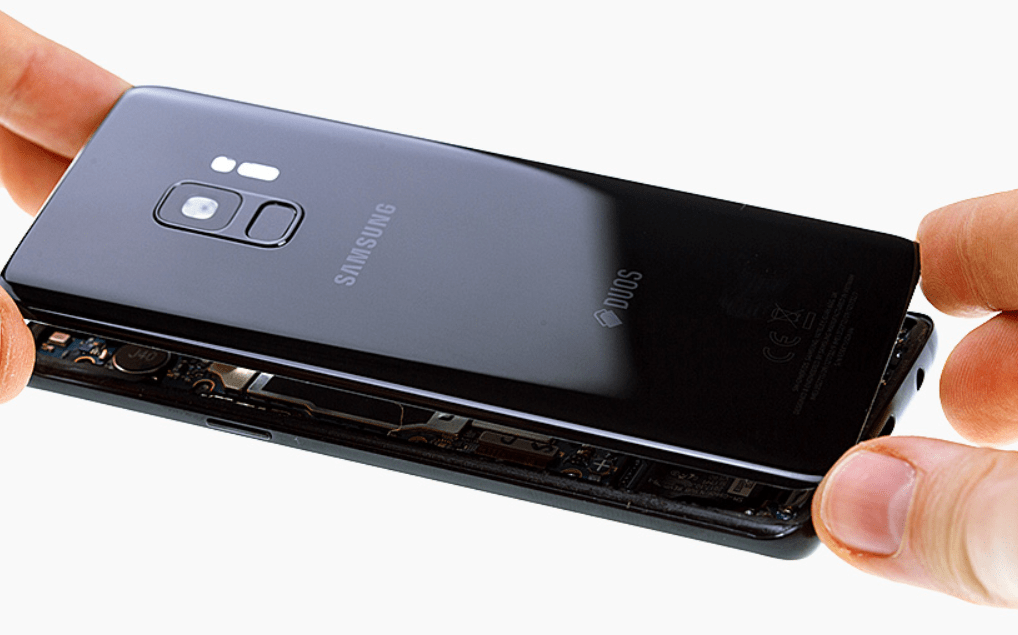 How to take back off a Samsung Galaxy
